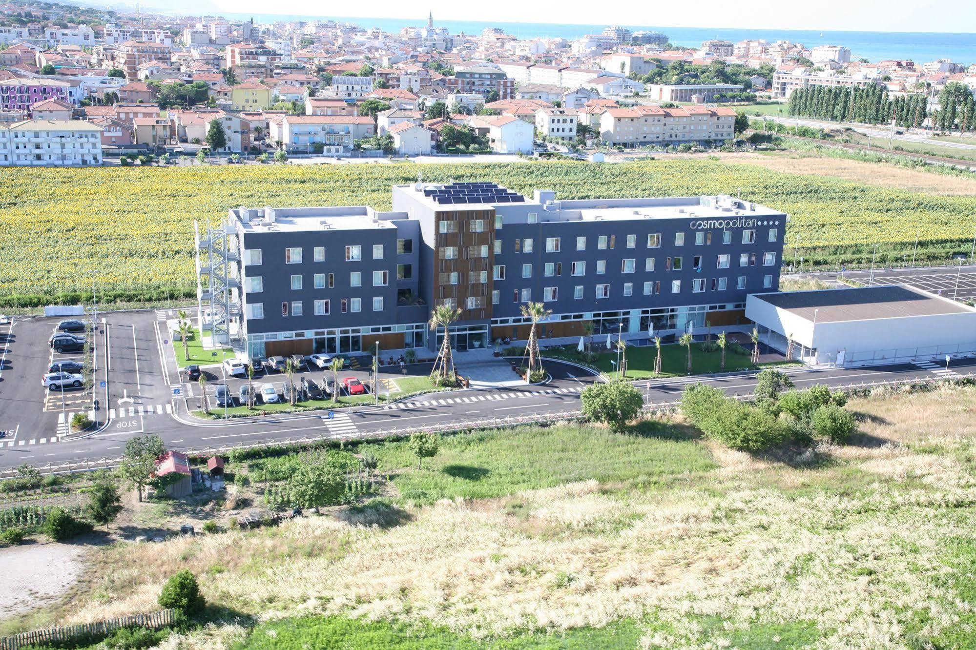 Cosmopolitan Hotel Civitanova Marche Esterno foto