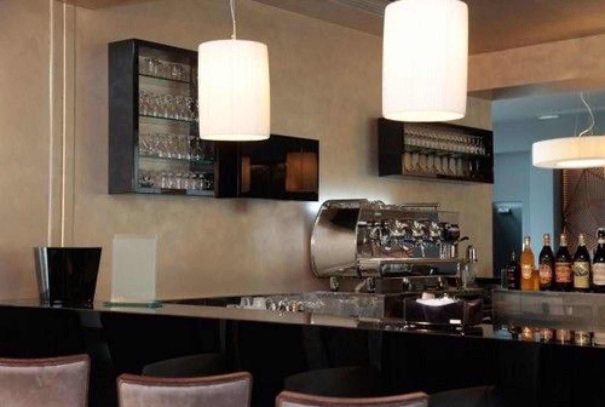 Cosmopolitan Hotel Civitanova Marche Esterno foto