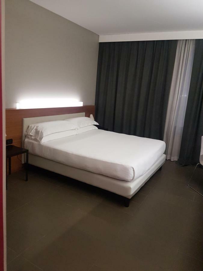 Cosmopolitan Hotel Civitanova Marche Esterno foto